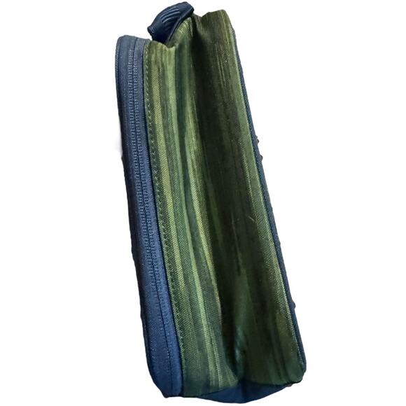 Pottery Barn Kids Dragon Lunch Box Blue Green with Wings Cute Monster Face - Picture 5 of 11